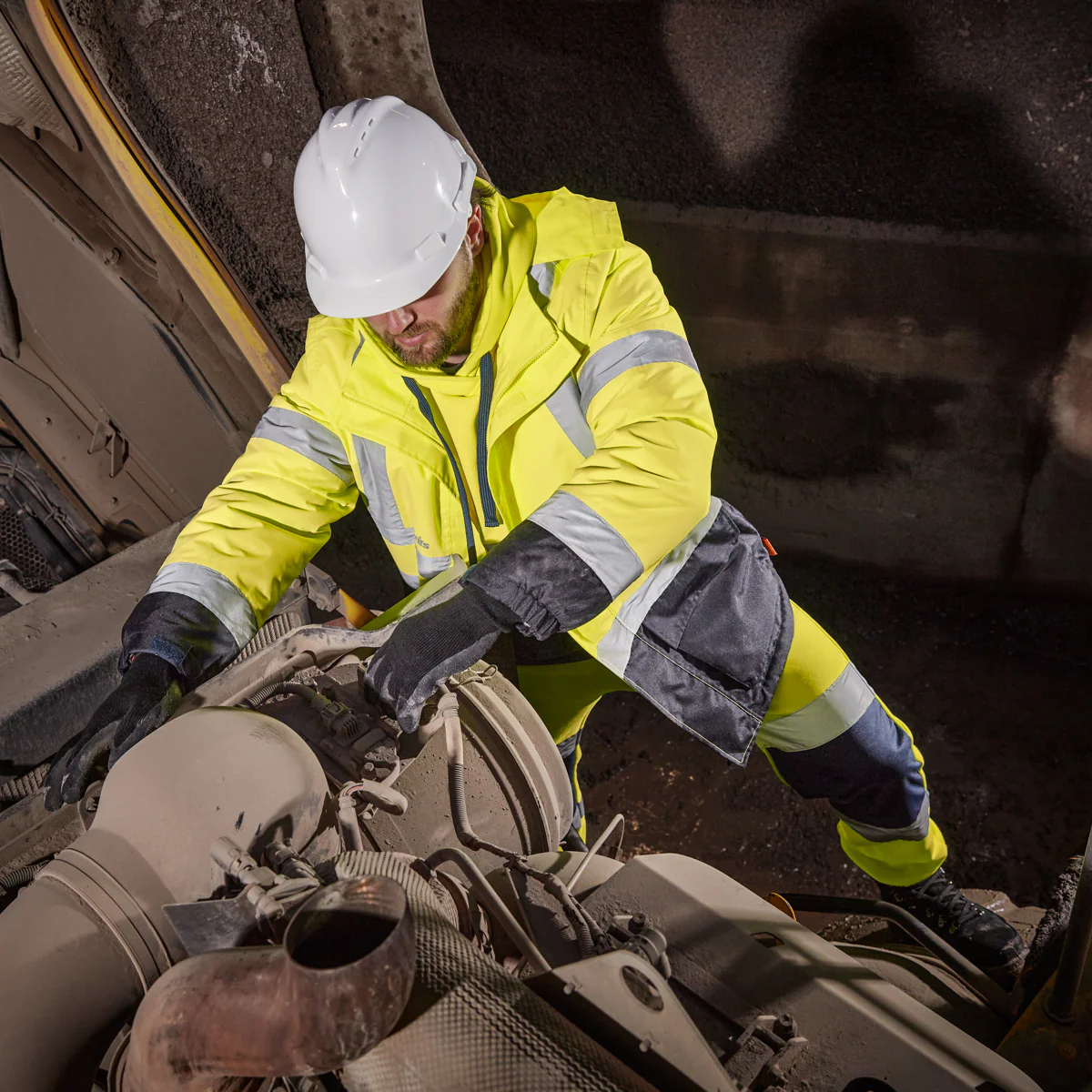 High Visibility Waterproof Jacket - Image 8